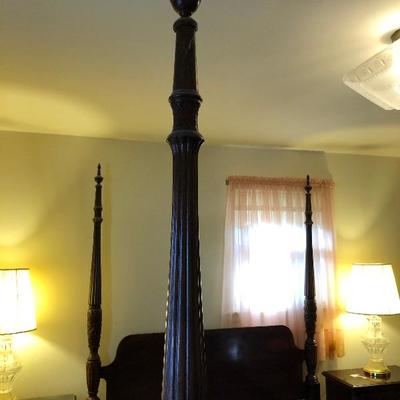 Lot - 57 Mahogany 4 Post Queen Bed, 2 End Tables and 2 Lamps