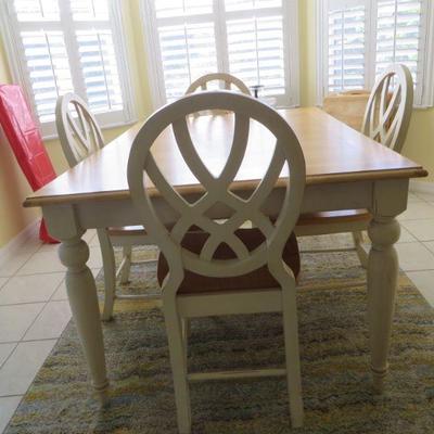 Kitchen Table and 4 Chairs