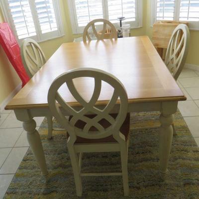 Kitchen Table and 4 Chairs