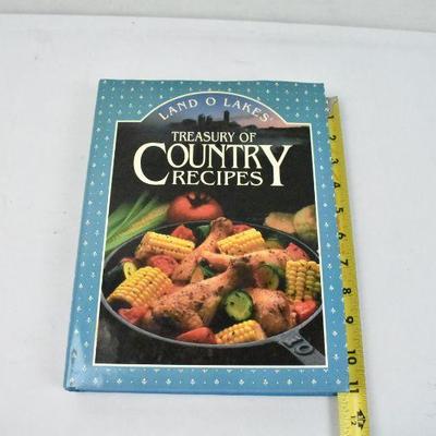 Land O Lakes Treasury of Country Recipes Cookbook, Published 1992