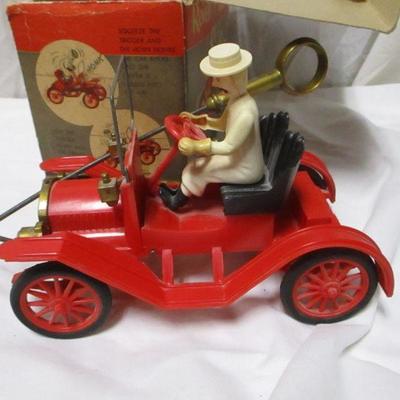 Lot 4 - Revell Maxwell Auto - Action Pull Toy