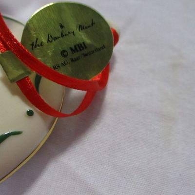 Lot 36 - M.J. Hummel & Danbury Mint “2008 Ring In The Season” Porcelain Ornament - 1 of 2
