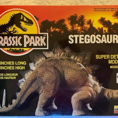 New Popular Lindberg Jurassic Park Stegosaurus Super Detailed Model Kit Ages 8+ (1993)