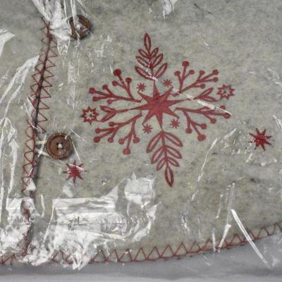 Belham Living Embroidered Scandinavian Felt Christmas Tree Skirt, 48