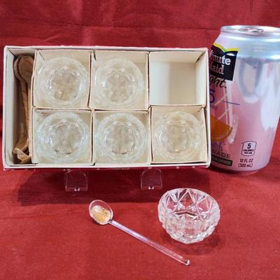 Boxed Set of Salt Cellars with Spoons