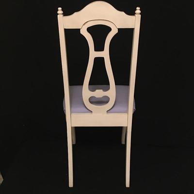Lot 31 - Desk & Chair