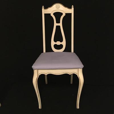 Lot 31 - Desk & Chair