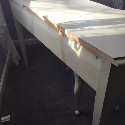 Lot 34 - Vanity Dressing Table