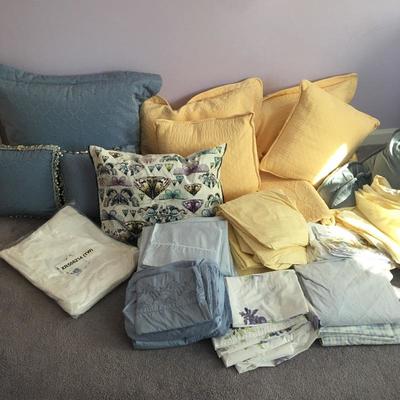 Lot 39 - Bedspread & More