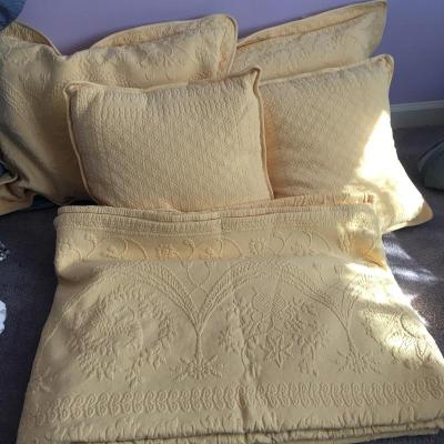 Lot 39 - Bedspread & More