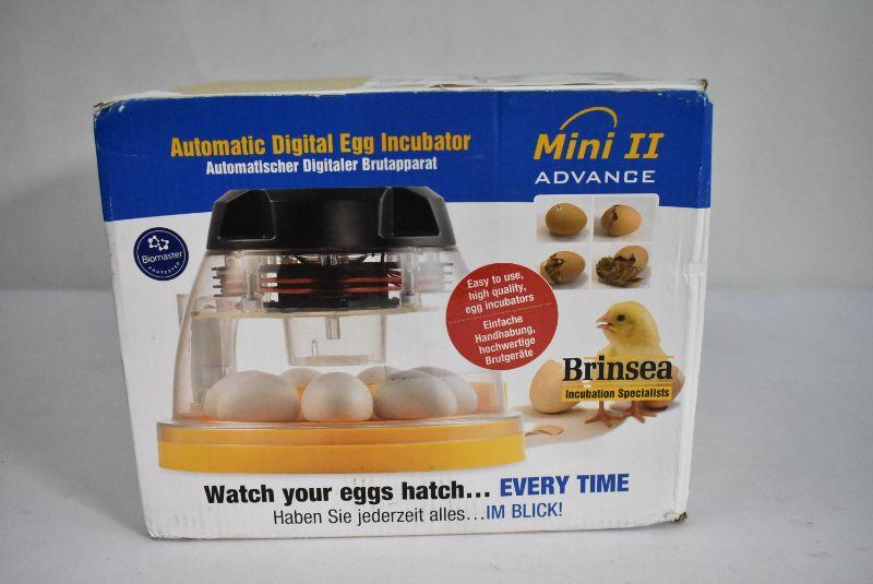 Brinsea Mini II Advance Automatic 7 Egg Incubator SEE DESCRIPTION