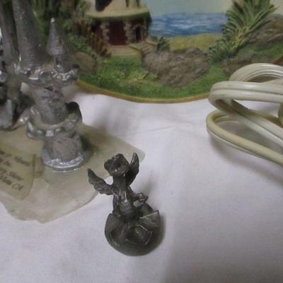 Lot 78 - Home Decor & Collectible Items
