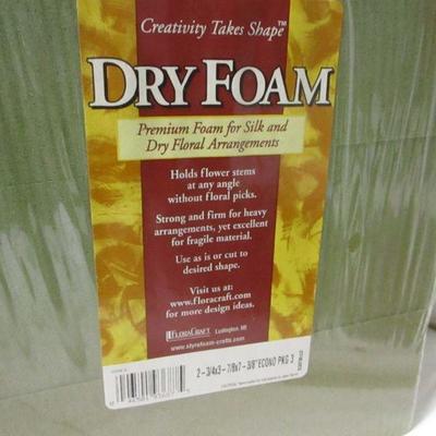 Lot 98 - Dry Foam - Perfic Panels - Presto Felt