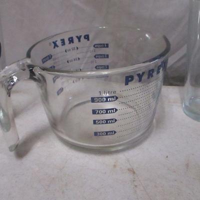 Lot 112 - Variety Of Glass Items - Pyrex - Beer Glasses