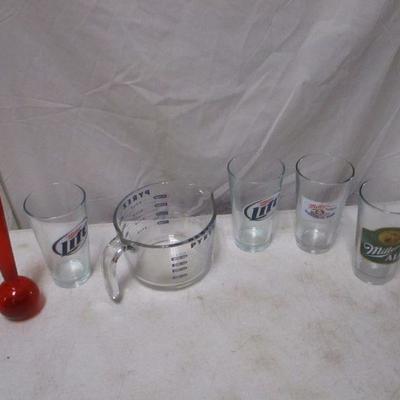 Lot 112 - Variety Of Glass Items - Pyrex - Beer Glasses