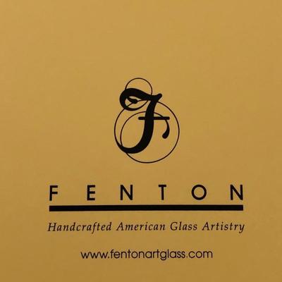 Lot 51 - Fenton Figurines