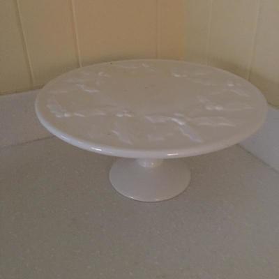 Lot 65 - Four Cake Platters