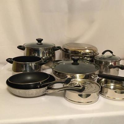 Lot 66 - Cooks Essentials Cookware