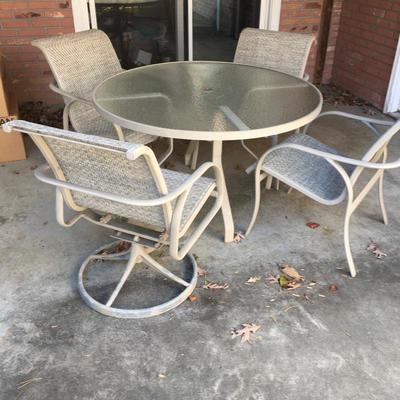 Lot 68 - Patio Table & Chairs