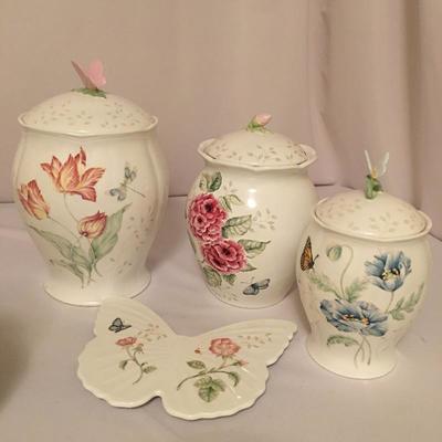  Lot 72 - Lenox Dishware