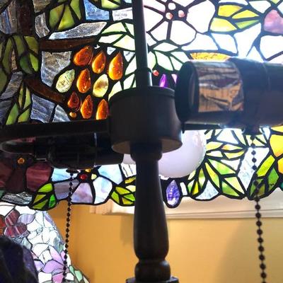 Lot 74 - Tiffany Style Lamp With Birds