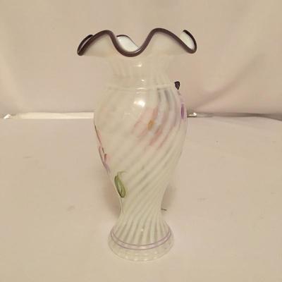 Lot 75 - Trio of Fenton Vases