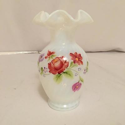 Lot 75 - Trio of Fenton Vases