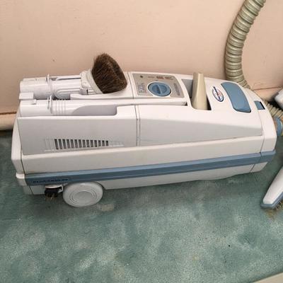 Lot 76 - Electrolux Vacuum Epic 6500 SR