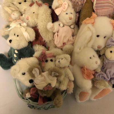 Lot 77 - Bounty of Bears
