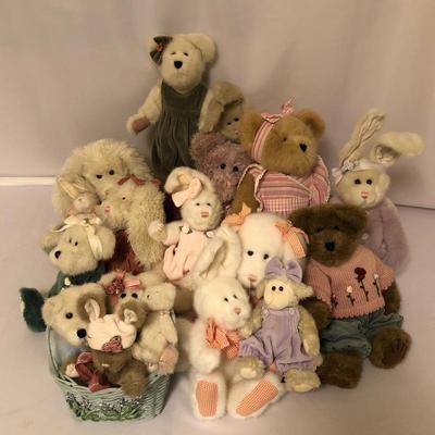 Lot 77 - Bounty of Bears
