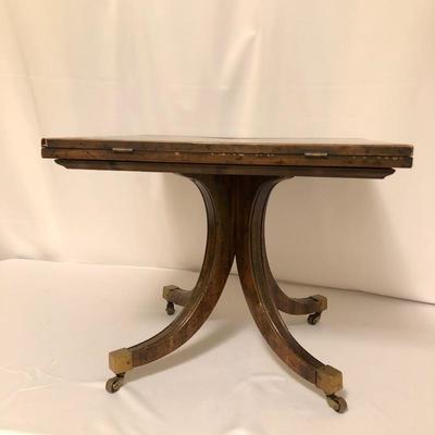 Lot 78 - Vintage Gaming Table
