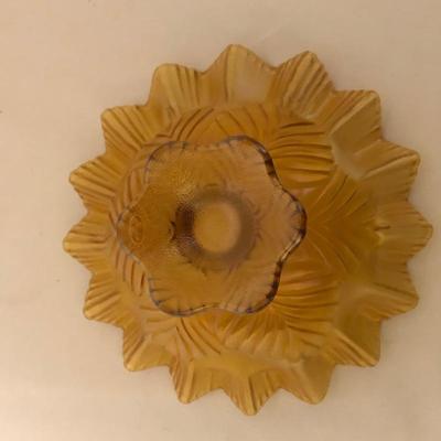 Lot 89- Fenton Bowls