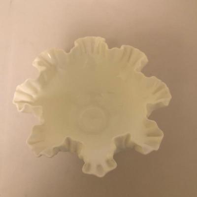 Lot 89- Fenton Bowls