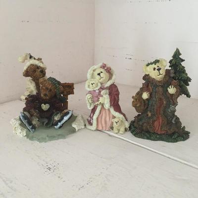 Lot 100 - Boydâ€™s Bear Figurines & More