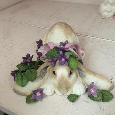 Lot 101 - Colony of Rabbits