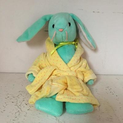 Lot 101 - Colony of Rabbits