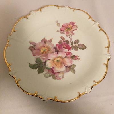 Lot 102 - Gold Rimmed Collection 
