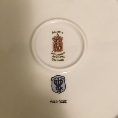 Lot 102 - Gold Rimmed Collection 
