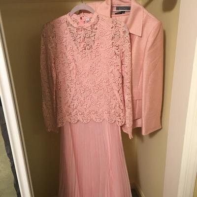 Lot 120 - Ladies Formal Wear