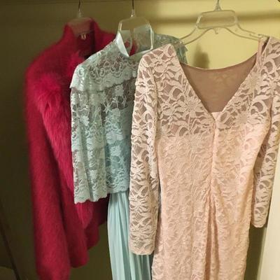 Lot 120 - Ladies Formal Wear