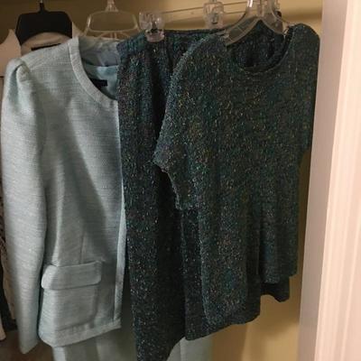 Lot 120 - Ladies Formal Wear