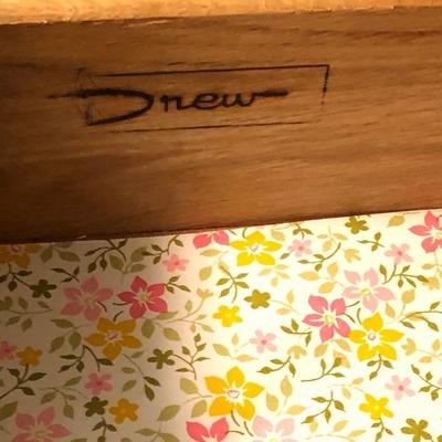 Lot 128- Drew Side Table and Dresser Mirror