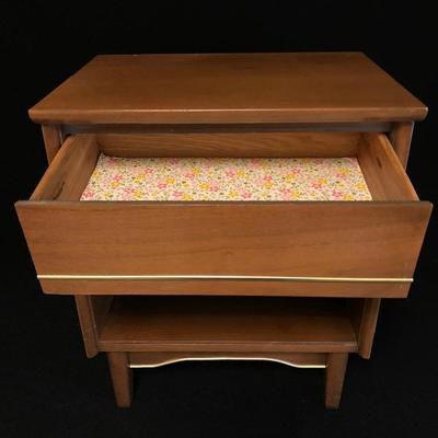 Lot 128- Drew Side Table and Dresser Mirror