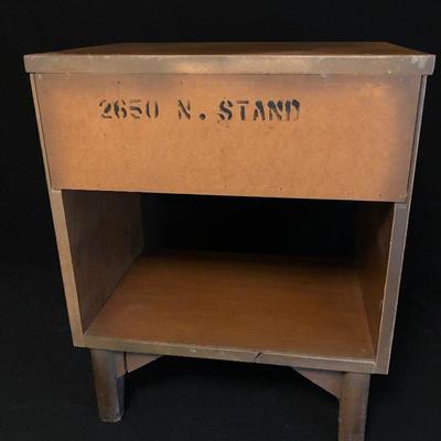 Lot 128- Drew Side Table and Dresser Mirror