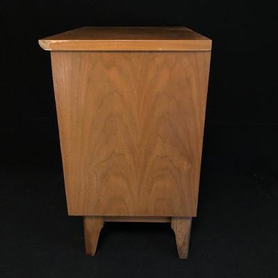 Lot 128- Drew Side Table and Dresser Mirror
