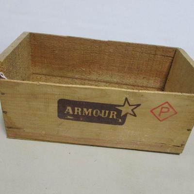 Lot 168 - Armour Box