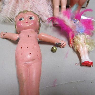 Lot 179- Plastic Dolls 