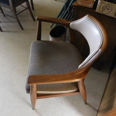 Gorgeous European Design Mid Century Maple Chair by Jasper