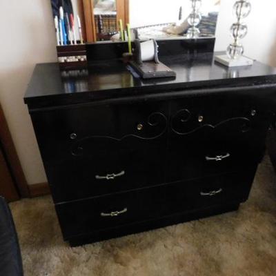 Solid Wood Three Drawer Dresser with Mirror (No Contents) 41