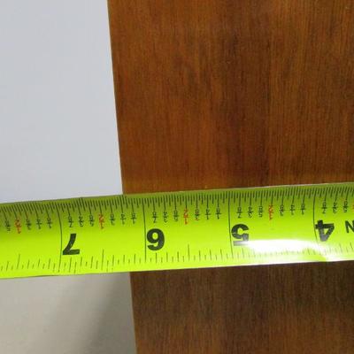 Lot 189 - Barbie & Ken Dolls & Toys - Storage Case & Cloths 